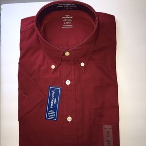 NWT Men’s Dockers Cranberry Short Sleeve Button-Up